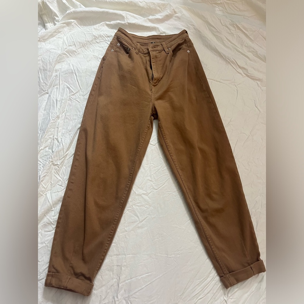 brown pants